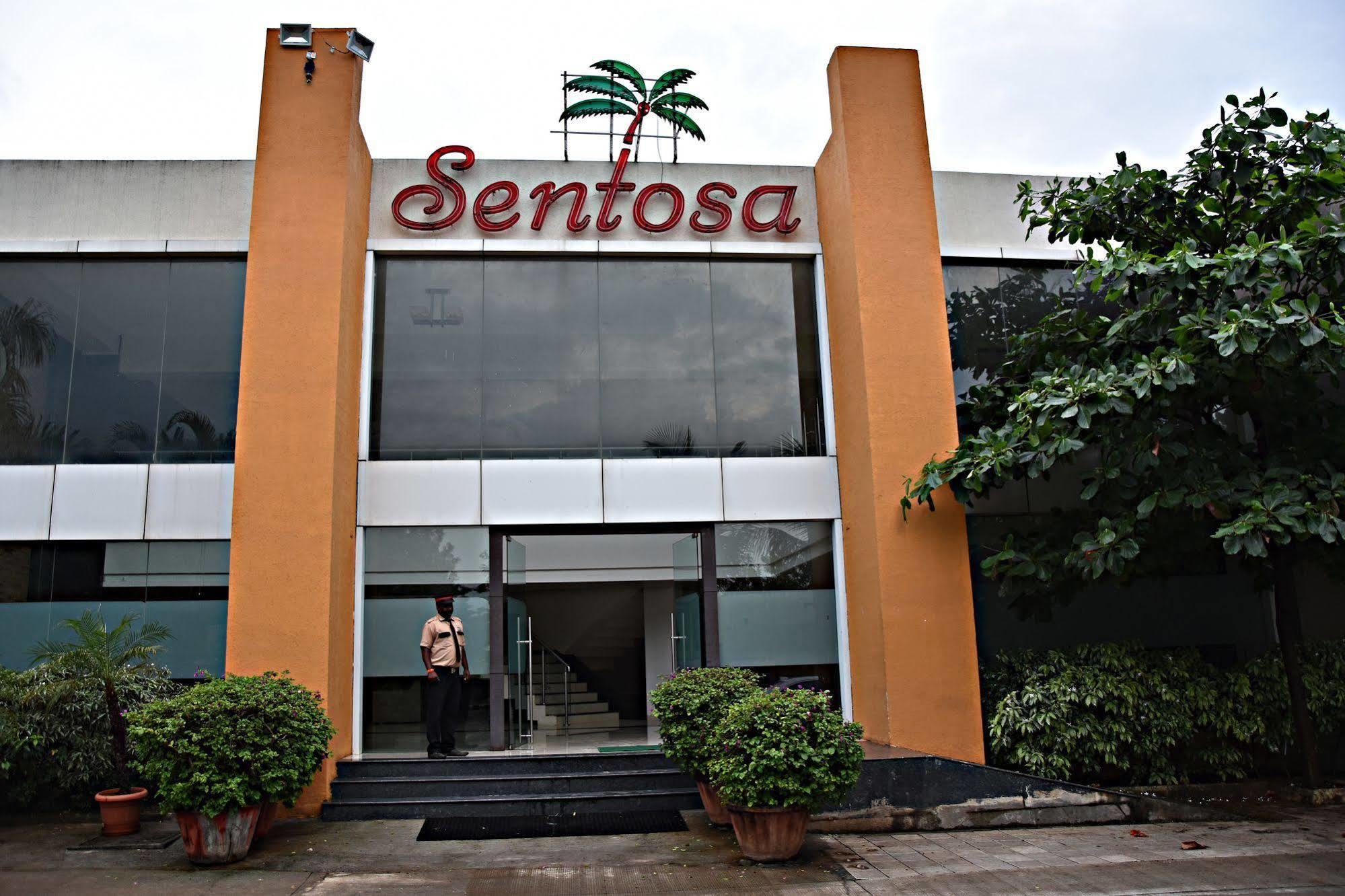 Sentosa Resorts Chinchvad Exterior foto